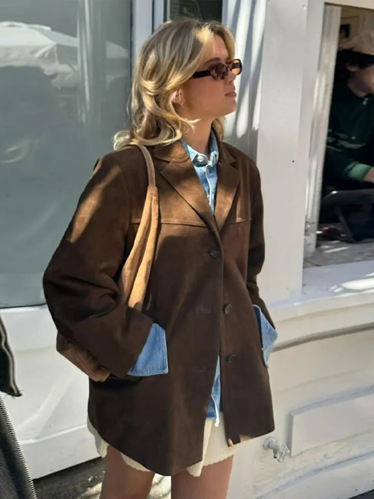 Damska marynarka na eleganckie codzienne okazje