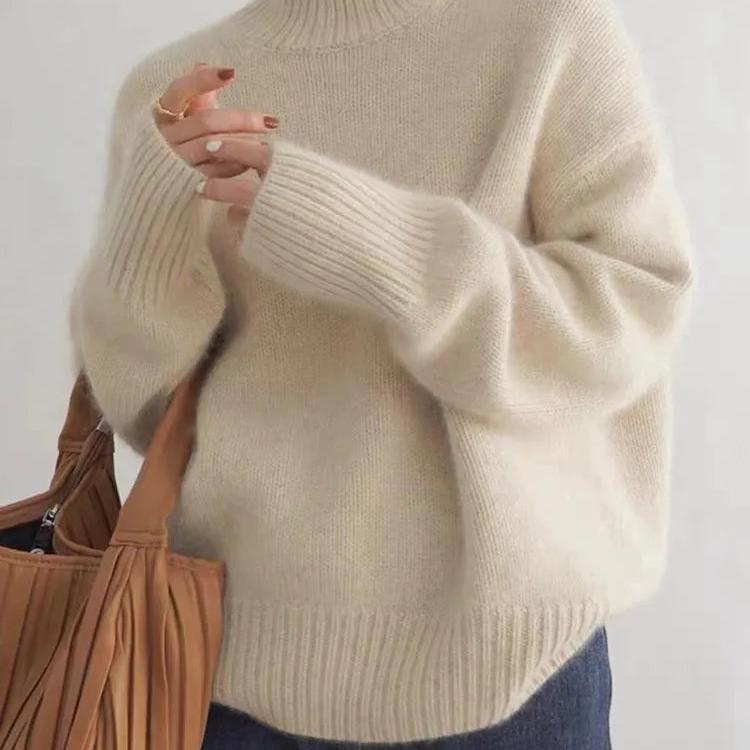 Damski sweter z golfem na chłodniejsze jesienne dni