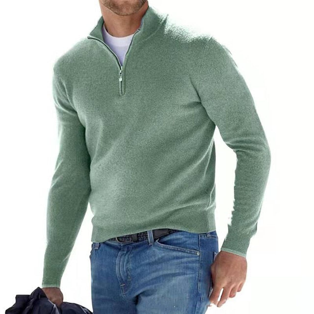 Męski sweter z wysokim kołnierzem