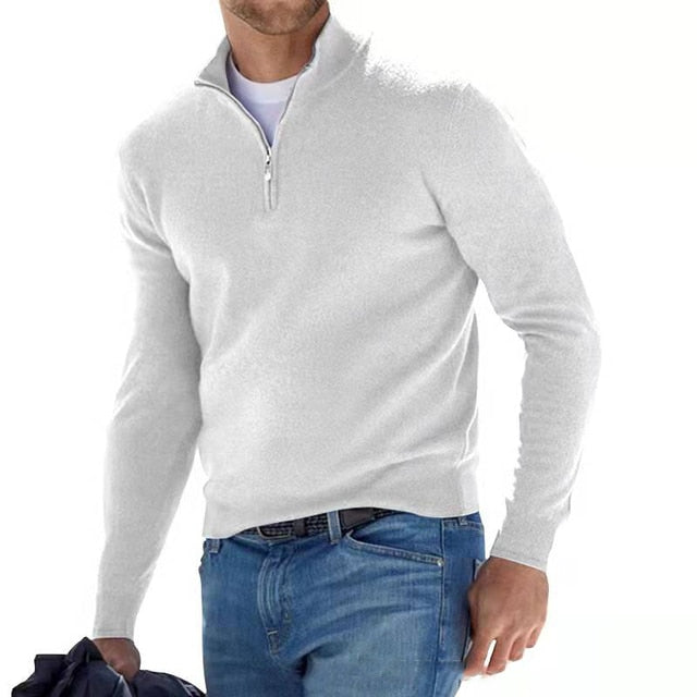 Męski sweter z wysokim kołnierzem