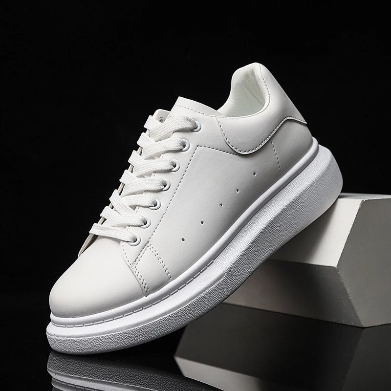 Męskie sneakersy do miejskich zestawień przez cały rok