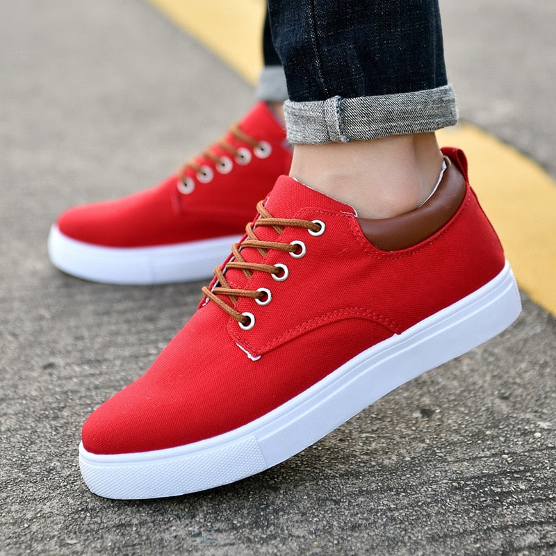 Sneakersy sznurowane do codziennych zestawów