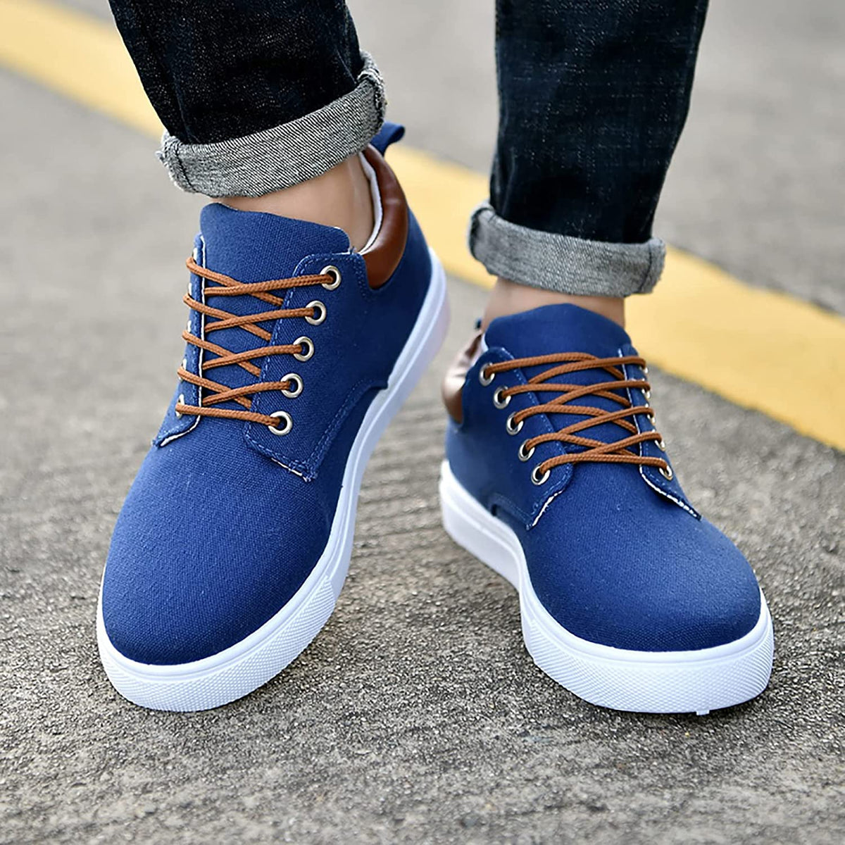 Sneakersy sznurowane do codziennych zestawów
