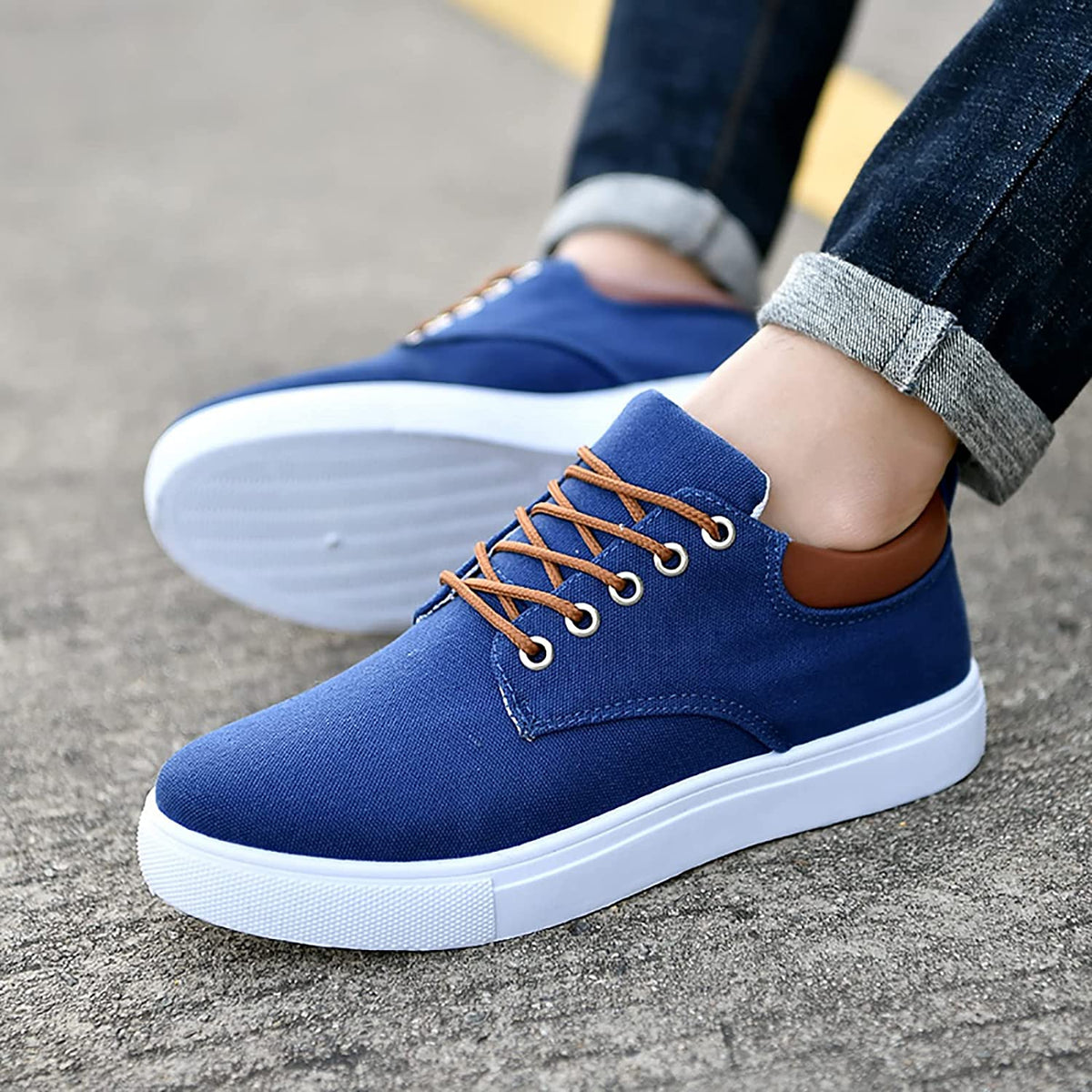 Sneakersy sznurowane do codziennych zestawów